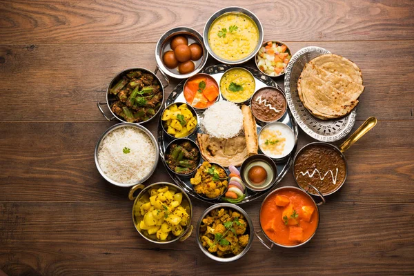 Indiase Voedsel Schotel Hindoe Veg Thali Selectieve Focus — Stockfoto