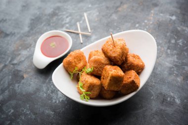 Gevrek Paneer patlamış mısır popüler bir parti snack ve bir meze olduğunu. seçici odaklama