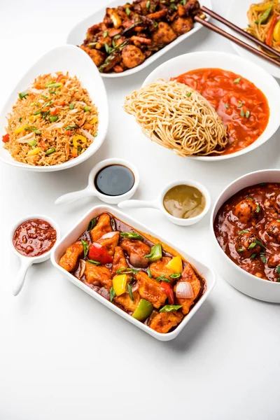 Vegyes Indo Kínai Élelmiszer Csoportban Schezwan Szechuan Hakka Tészta Zöldség — Stock Fotó