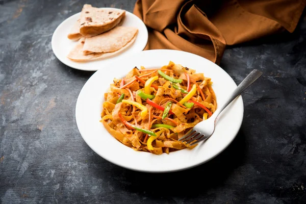 Leftover Chapati Noodles Also Known Fodnichi Holi Upma Great Substitute — Stock Photo, Image