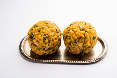 Kuru meyveler ile karışık Jumbo boondi laddu da Laddoo/ladoo/delikanlı veya tatlı köfte festivaller veya düğünler sırasında yapılan olarak biliyorum