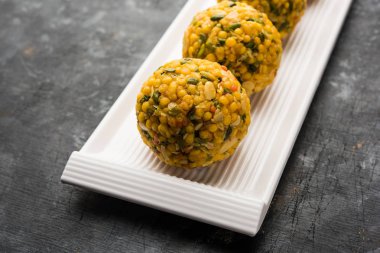 Kuru meyveler ile karışık Jumbo boondi laddu da Laddoo/ladoo/delikanlı veya tatlı köfte festivaller veya düğünler sırasında yapılan olarak biliyorum