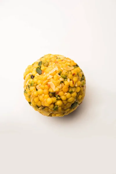 巨无霸邦迪拉杜混合干水果也被称为小伙子 包子或甜饺子在节日或婚礼期间 — 图库照片