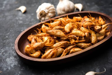 Sarımsak Fry veya Tala Hua Lahsun Hintçe, popüler bir garnitür veya maharashtra, Hindistan aperatifler olduğunu