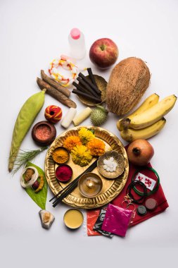 Pooja Malzeme / Puja Sahitya Hindistan Hindu Din, bir grup halinde düzenlenmiştir. seçici odaklama