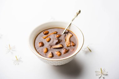 ambrosia veya Panchamrit veya Panchamrut veya Panchamrutham veya Panchamrutha bir tatlı ve ekşi gıda dualar veya puja hindu Tanrı veya tanrılar için sunulan