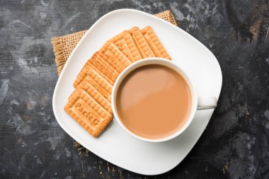 Nagpur, Hindistan - 13 Eylül 2019: Hindistan'da Chai-bisküvi olarak bilinen Parle G Bisküvi - editoryal kullanım