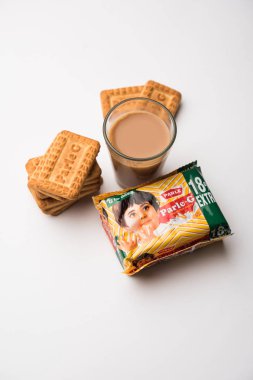 Nagpur, Hindistan - 13 Eylül 2019: Hindistan'da Chai-bisküvi olarak bilinen Parle G Bisküvi - editoryal kullanım