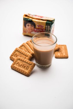 Nagpur, Hindistan - 13 Eylül 2019: Hindistan'da Chai-bisküvi olarak bilinen Parle G Bisküvi - editoryal kullanım