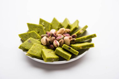 Antep Fıstığı Katli/Burfi/burfee veya Antep fıstığı kek 