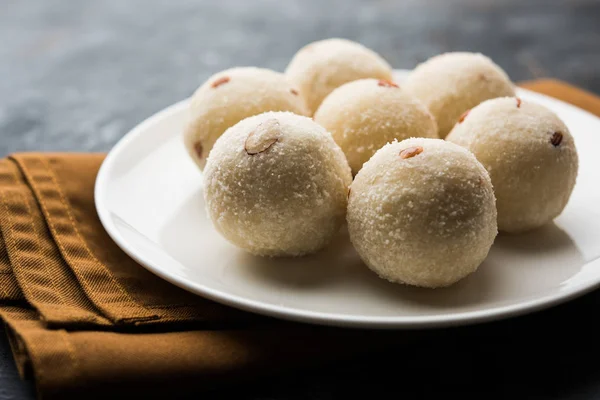 Grieß Rawa Rava Laddu Oder Laddoo Oder Ladu Laddu Ein — Stockfoto