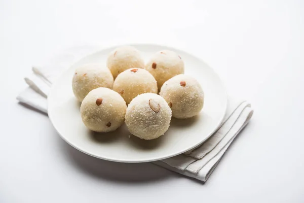 Rava Laddu Semolina Laddoo Rawa Ladu อาหารหวานยอดน ยมจาก Maharashtra ประเทศอ — ภาพถ่ายสต็อก