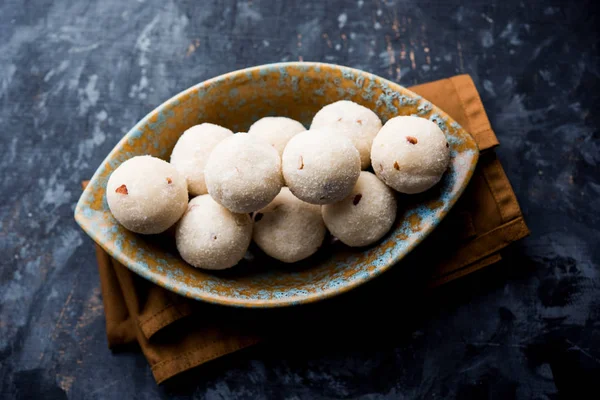 Grieß Rawa Rava Laddu Oder Laddoo Oder Ladu Laddu Ein — Stockfoto