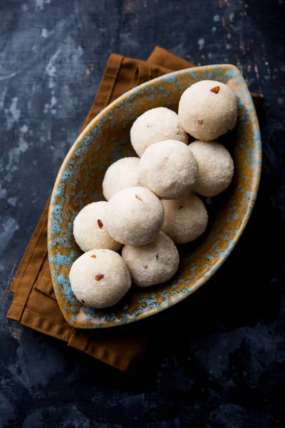 Grieß Rawa Rava Laddu Oder Laddoo Oder Ladu Laddu Ein — Stockfoto