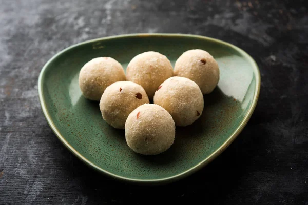 Grieß Rawa Rava Laddu Oder Laddoo Oder Ladu Laddu Ein — Stockfoto