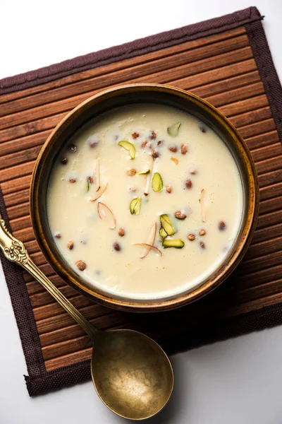 Basundi Rabri Rabdi Postre Hecho Leche Condensada Frutas Secas —  Fotos de Stock