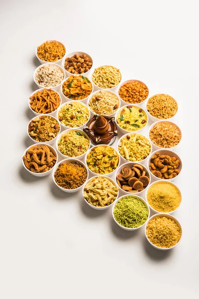 Rangoli Farsan Snacks Bowls Diwali Diya — Stock Photo, Image