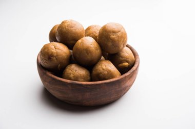 Churma Ladoo / atta laddoo / buğday unu laddu ghee ve jaggery veya şeker kullanılarak yapılır. seçici odaklama
