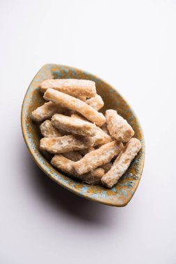 Maida Petha şeker şurubu kaplama ile Mısır Unu kullanılarak yapılan