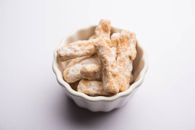 Maida Petha şeker şurubu kaplama ile Mısır Unu kullanılarak yapılan