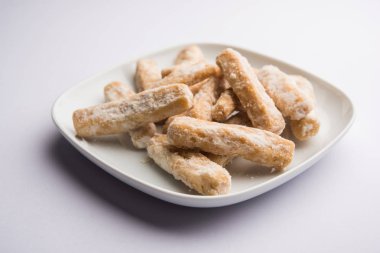 Maida Petha şeker şurubu kaplama ile Mısır Unu kullanılarak yapılan