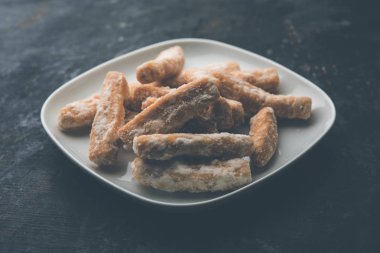 Maida Petha şeker şurubu kaplama ile Mısır Unu kullanılarak yapılan