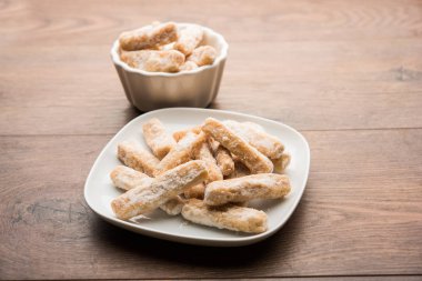 Maida Petha şeker şurubu kaplama ile Mısır Unu kullanılarak yapılan