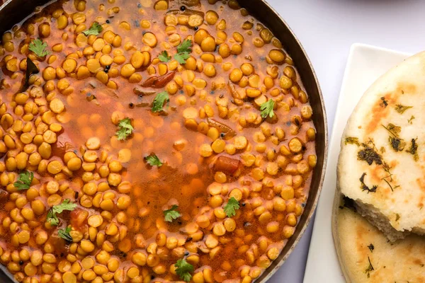 Μαγειρεμένα Chana Dal Fry Split Bengal Gram Tadka Σερβίρεται Ένα — Φωτογραφία Αρχείου