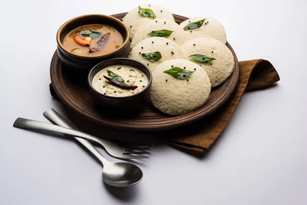 Idli Sambhar Idly Sambar Uma Comida Popular Sul Índia Servida — Fotografia de Stock