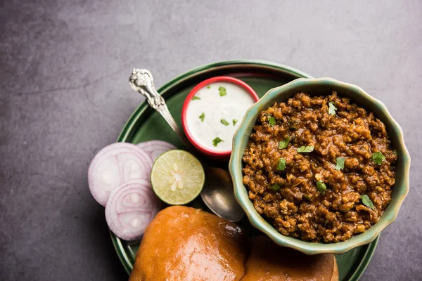 Kheema Keema Pav Khima Paav Spicy Curry Dish Made Minced — Stock Photo, Image