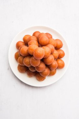 Geleneksel ev yapımı Gulab Jamun tatlısı Hindistan 'dan