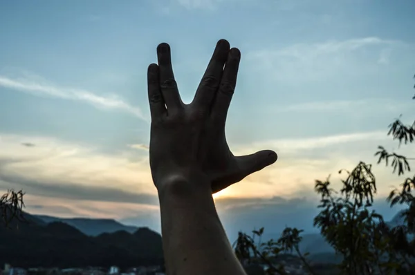 uzaylı tebrik yapma hakkını