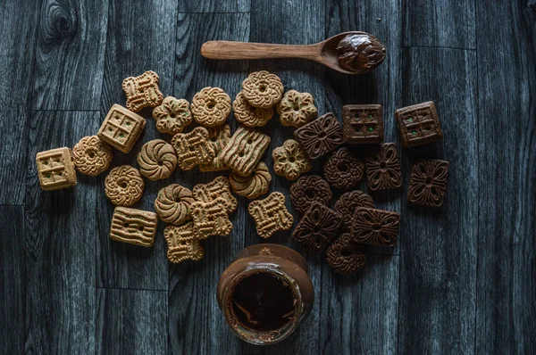 Çikolata ve vanilyalı kurabiye.