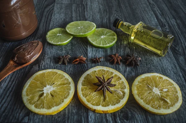 Yıldız anason için malzemeler