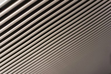 Arka plan bir yığın plastik kaplar. Alan sığ derinliği ile odak.