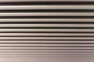 Arka plan bir yığın plastik kaplar. Alan sığ derinliği ile odak.