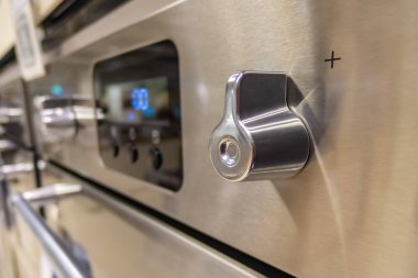 Mutfak fırını düğmesi yakın çekim, seçici odak.