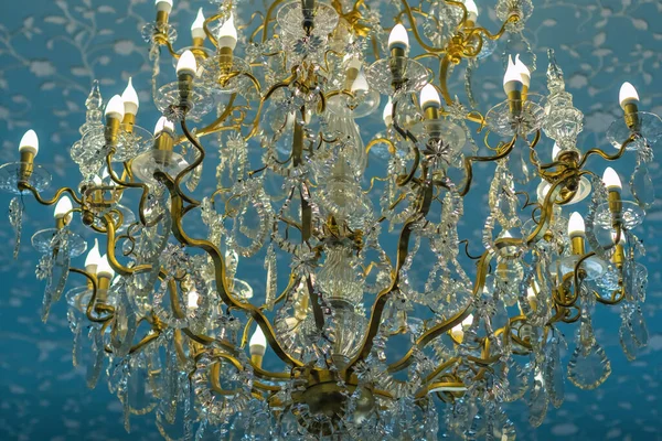 Lustre Classique Antique Avec Lampes Modernes — Photo