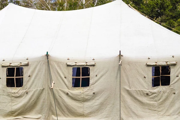 Grande Tenda Militar Tão Perto — Fotografia de Stock