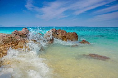 Tayland sahil tropikal bir adadan sadece