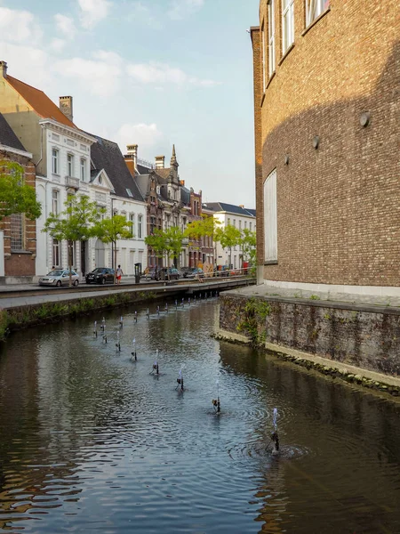 Historische Häuser Und Die Städtische Akademie Für Kunst Kürzlich Freigelegten — Stockfoto