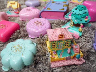 Mart 2019-Belçika: Polly Pocket 's koleksiyonu, minyatür yapmak