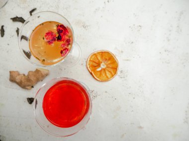 Kombucha tatlar çeşitli birden çok gözlük