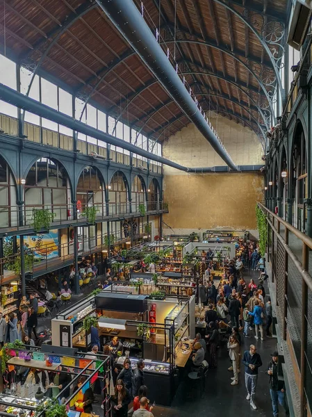 Duben 2019-Mechelen, Belgie: nedávno otevřený Smaakmarkt f — Stock fotografie