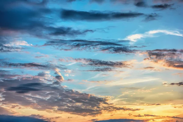 Gün Batımında Bulutlu Gökyüzü — Stok fotoğraf