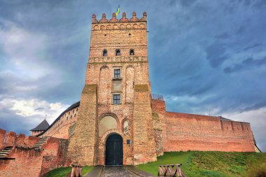 Lutsk 'taki Ortaçağ Şatosu (Ukrayna).