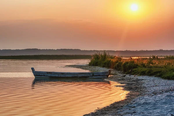Sunrise Lake Fishing Boat Shore — Stock Photo, Image