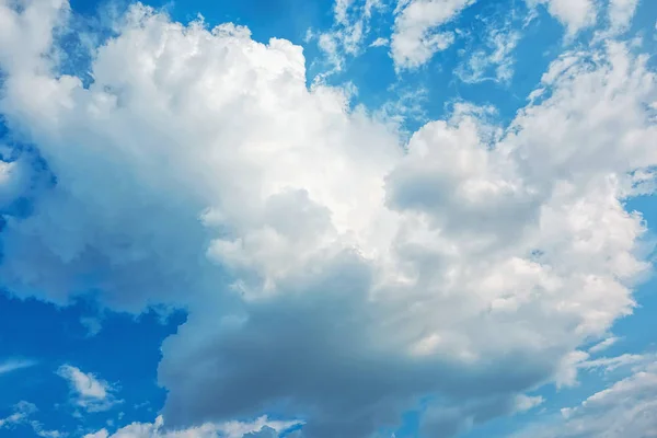 Blauer Himmel Mit Wolken — Stockfoto