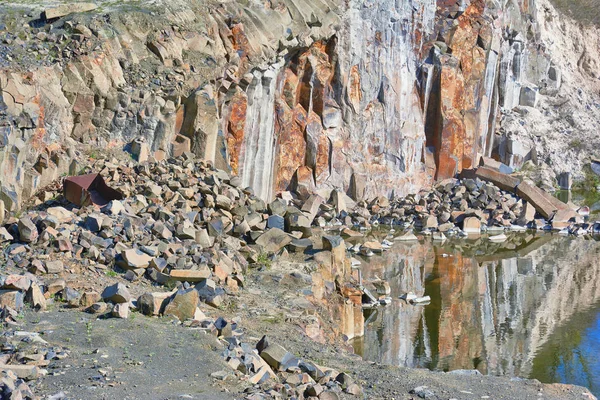 Basalt Quarry Lake — Stock Photo, Image