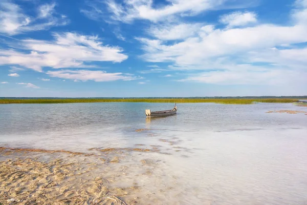 Landscape Lake Beach Fishing Boats Reeds — Stock Photo, Image